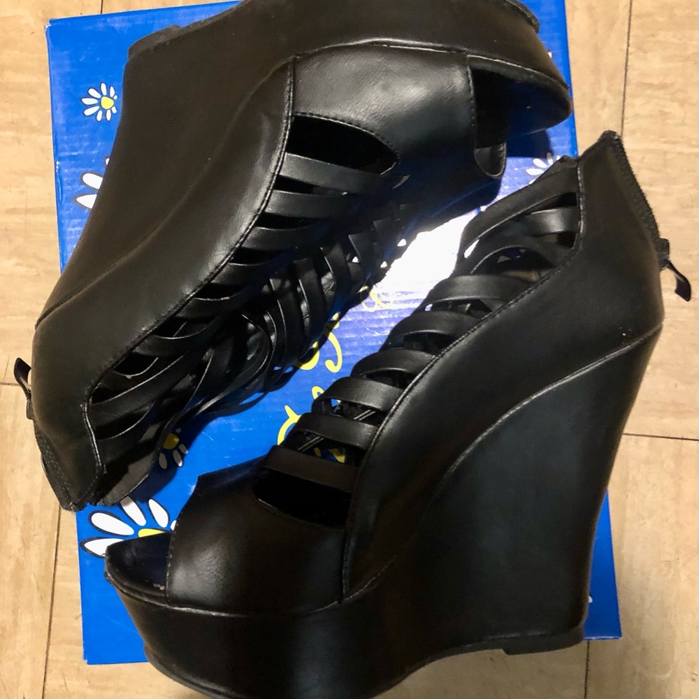 Women’s Black Strappy Wedge Heels